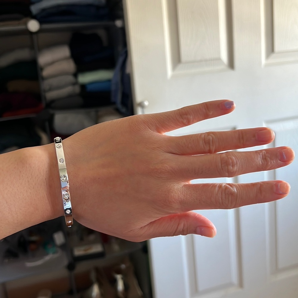 Kate Spade Set in Stone Hinged Bangle in Clear/Silver